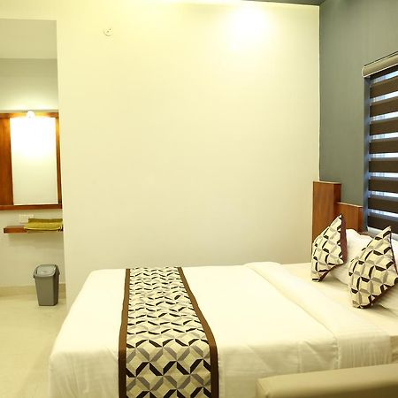 4U Business Hotel Chennai Exterior foto