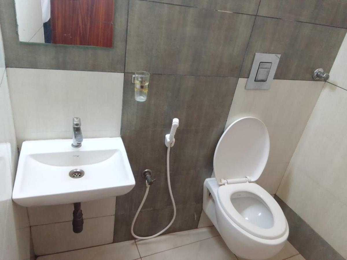4U Business Hotel Chennai Exterior foto